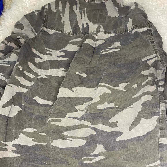 Camo button up - Picture 2 of 2